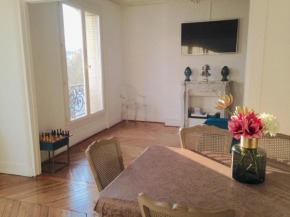 Appartement typiquement parisien